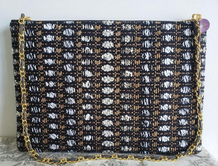 Sac pochette chaîne "Forêt de bouleaux sous la neige, de beau jour et de belle nuit."