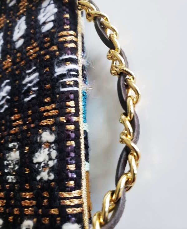 Sac pochette chaîne "Forêt de bouleaux sous la neige, de beau jour et de belle nuit."