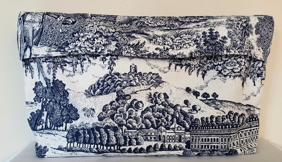 Sac à main "Lumières dorées dans Paris et ombres des moulures des immeubles anciens."