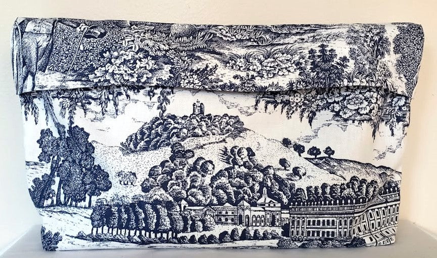 Sac à main "Bleu Océan Atlantique et les mouettes après le passage des pêcheurs."