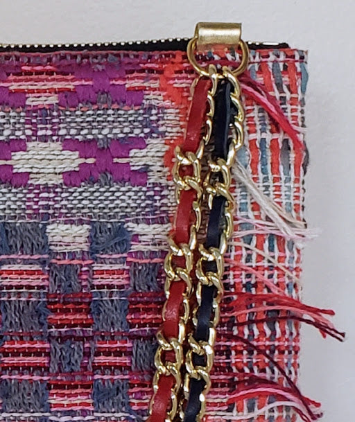 Sac à main "Champs de fleurs rouges dans la brume, recto et verso." 1ère SERIE.