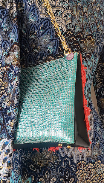 Sac à main de fêtes " Célébration du Printemps en pleine la nature, chants tziganes et poussée végétale."