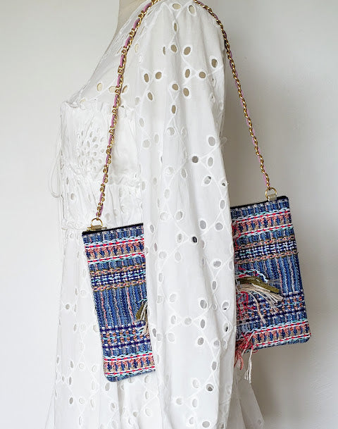 Sac pochette "Bleu Mer, au soleil à peine couchant."