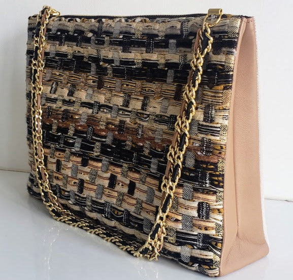 Sac à main "Terre d'Afrique, huttes traditionnelles des villages au bord du Sahel."