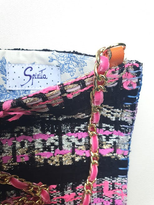 Mini sac "Eclosion de fleurs roses et sève orange."