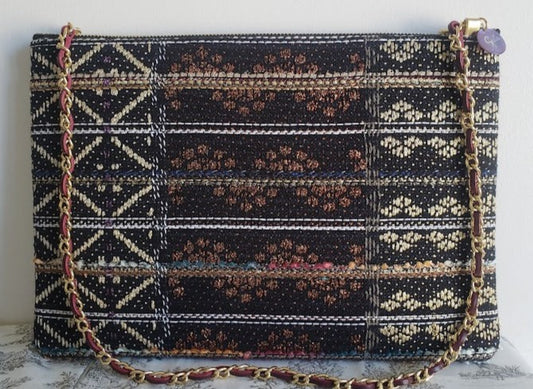 Sac pochette chaîne "Eclat Haute Joaillerie et lumières des villes vues du ciel la nuit."