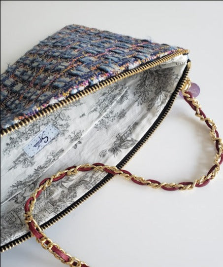 Sac pochette Bleu "Le Miroitement des eaux de l'étang sous le soleil et légèrement ondulant."