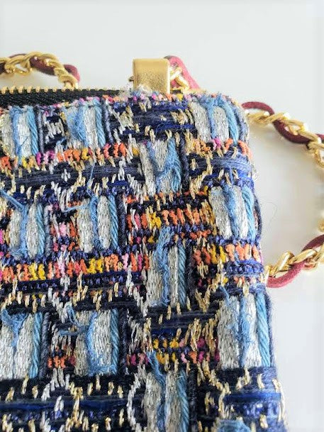 Sac pochette Bleu "Le Miroitement des eaux de l'étang sous le soleil et légèrement ondulant."