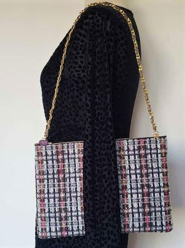 Sac pochette "Forêt en hiver et feuillages marrons glacés dans la nuit."