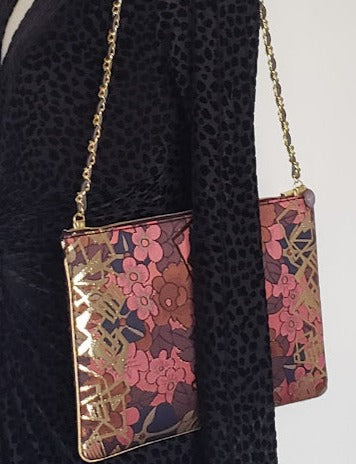 Sac pochette "Ecorce d'Arbre et fleurs à l'automne."