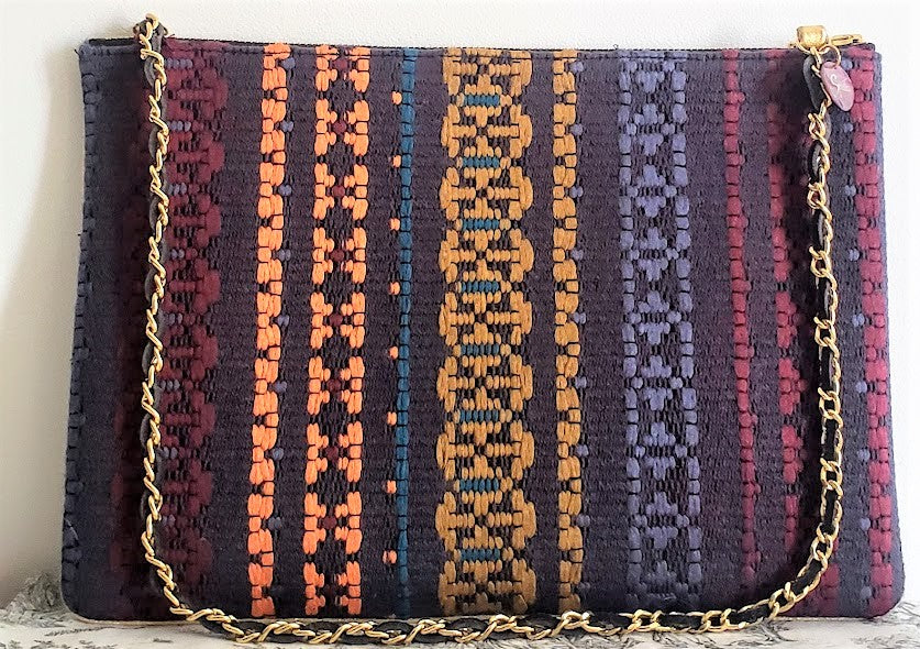 Sac pochette "Plage noire de Tahiti et tissé ethnique."