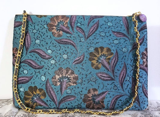 Sac pochette "Lumière de lune dans le ciel et nature bleue de nuit."