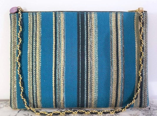Sac pochette chaîne "Ciel de fin d'été, chargé et dégagé."